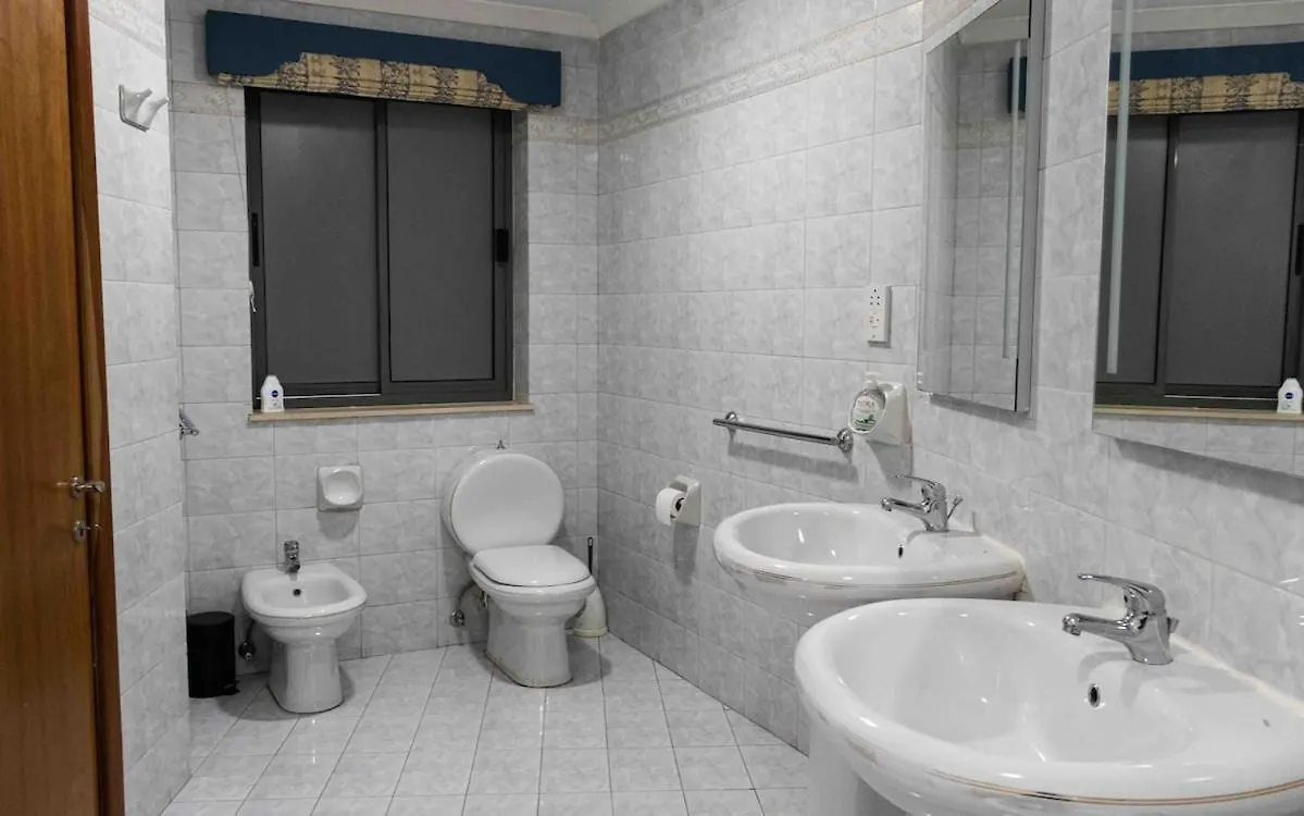 Seaviewportomasoyacht Apartment, Next To Paceville Saint Julian's 0*,  몰타
