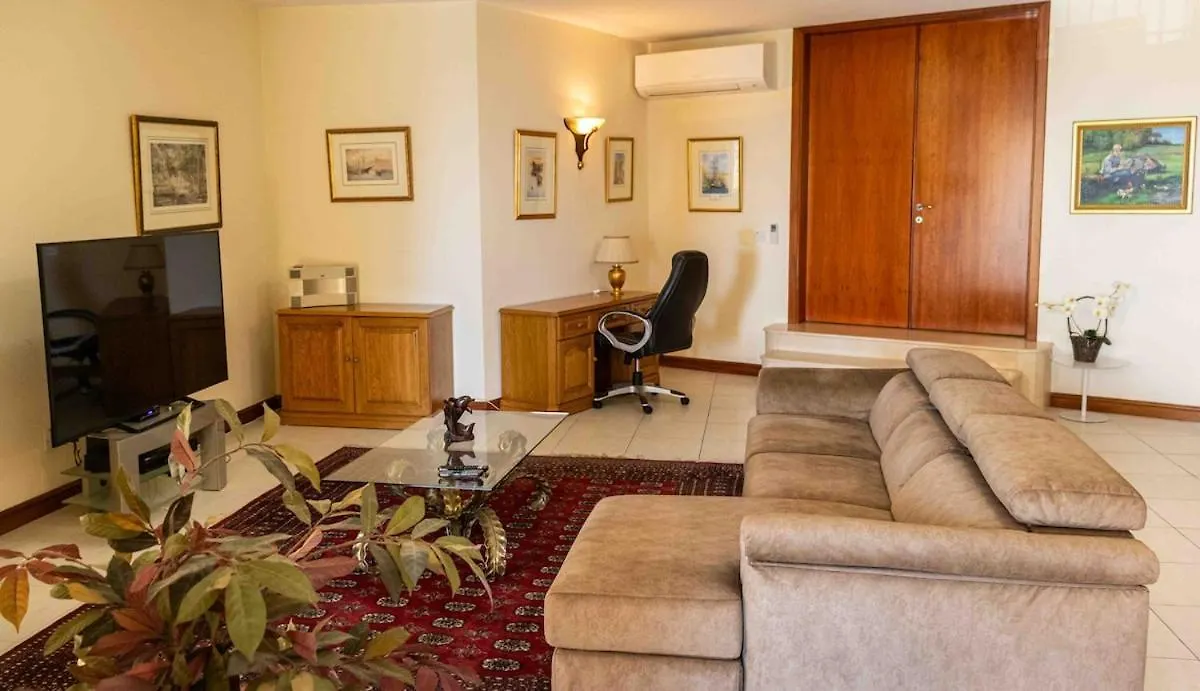 Seaviewportomasoyacht Apartment, Next To Paceville Saint Julian's 몰타