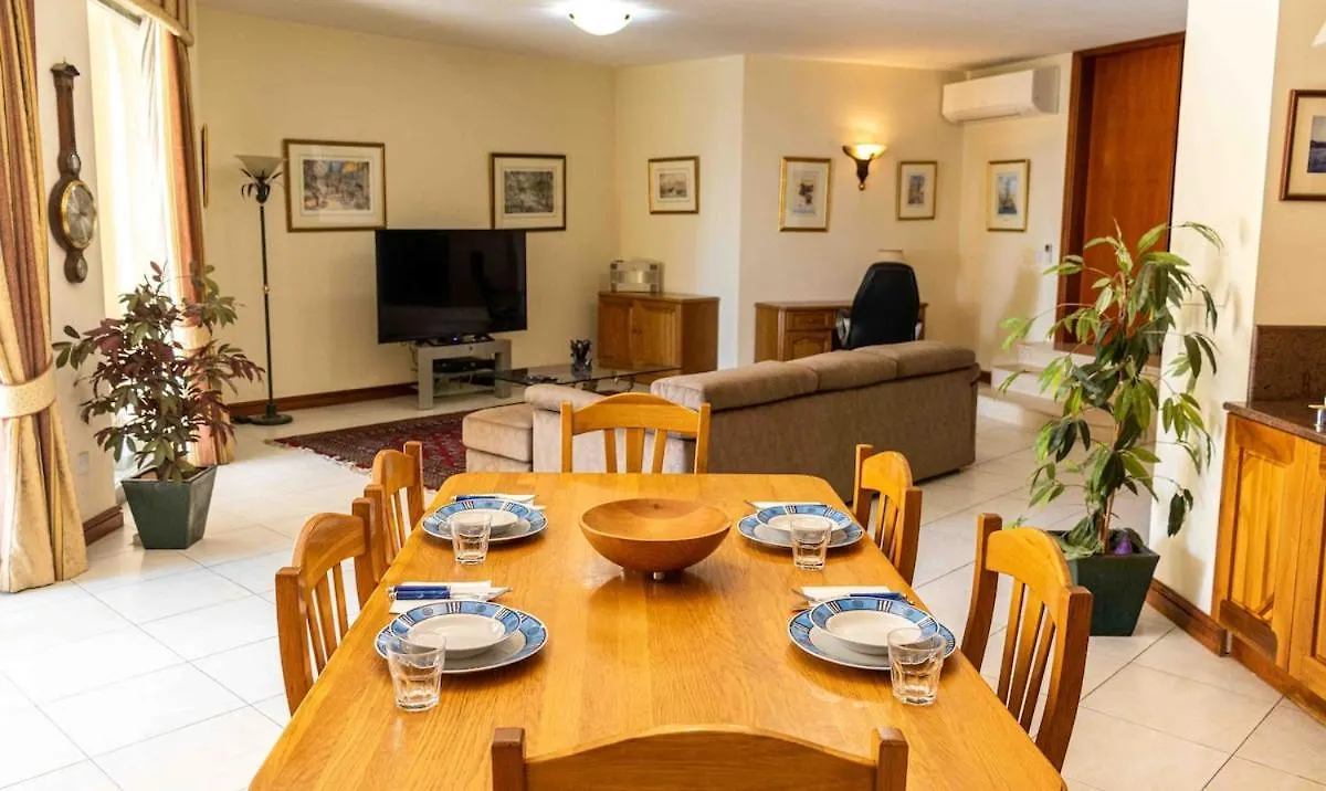 Seaviewportomasoyacht Apartment, Next To Paceville Saint Julian's Διαμέρισμα