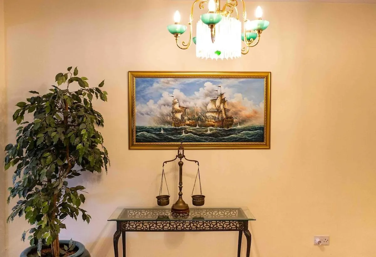 Seaviewportomasoyacht Apartment, Next To Paceville Saint Julian's 0*,  몰타