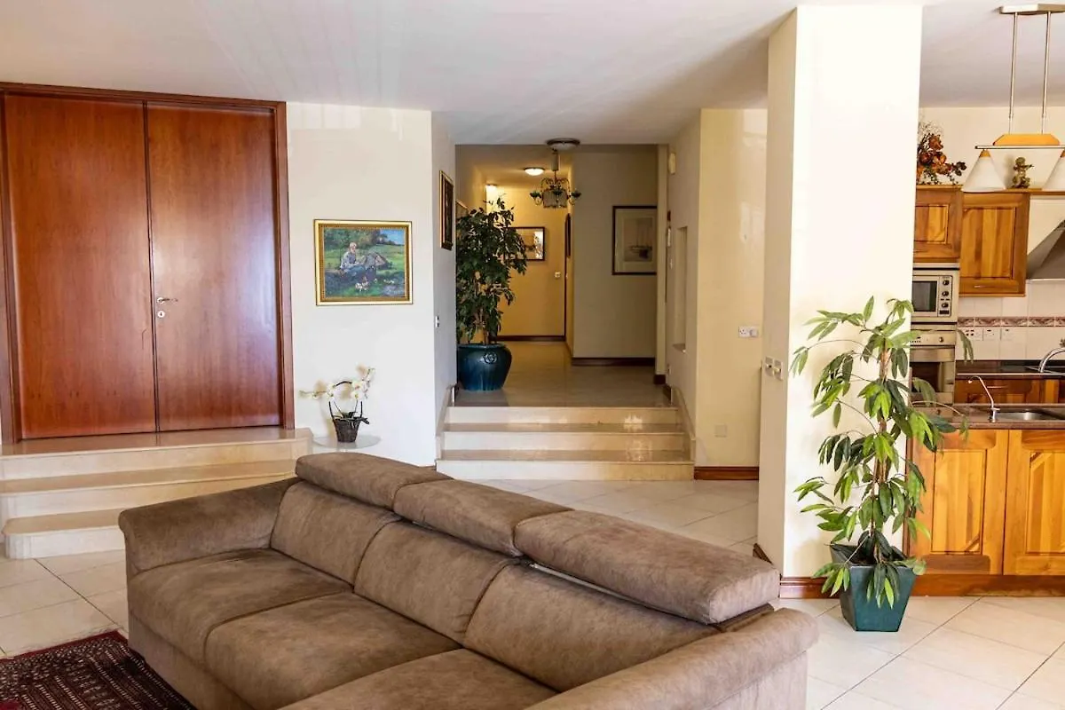 Seaviewportomasoyacht Apartment, Next To Paceville Saint Julian's