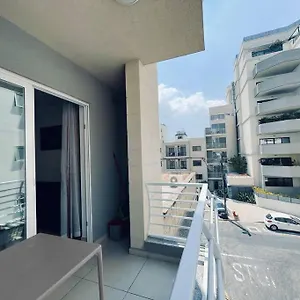 Stylish Modern 4 Paceville San Ġiljan